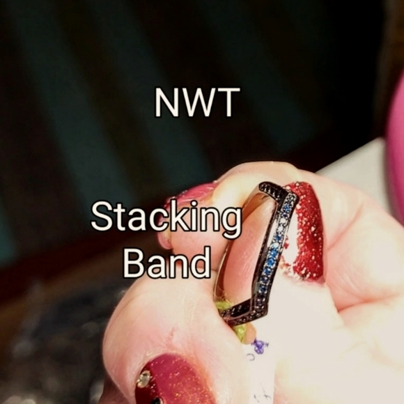 Blue Zircon Stacking Band - Picture 10 of 12